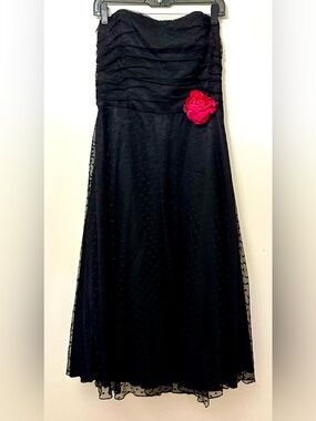 Scott McClintock Black A-Line/Flared skirt dress with Rose Detail (removable!)